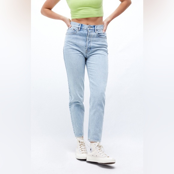 NWT PacSun Light Blue Ultra High Waisted Slim Fit Jeans Women’s Size 27 Cropped - Picture 1 of 11